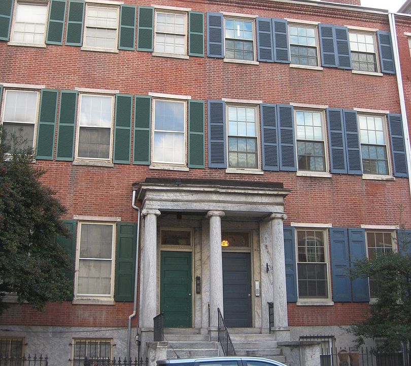 1st image of 904 Spruce St APT 2M