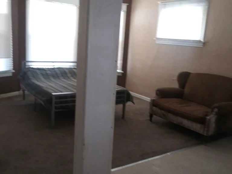 913 2nd Ave N #B — Photo 2