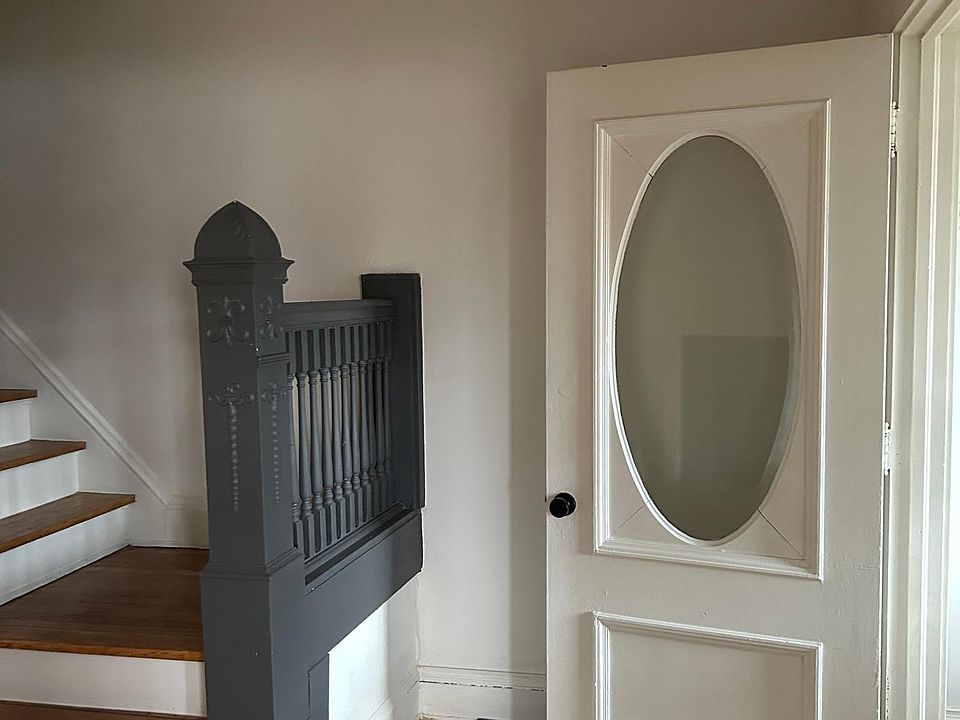 1st image of 11809 Clifton Blvd #11809