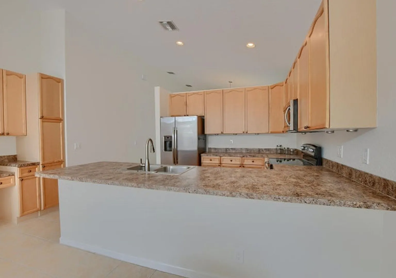 1225 E Magnolia Circle, Delray Beach, FL 33445 — Photo 2
