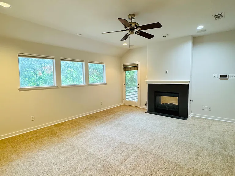 4119 Throckmorton St — Photo 11