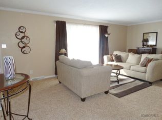 902 Westwood Dr, Jefferson City, MO 65109