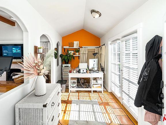 2nd image of 7721 Lexington Ave #1