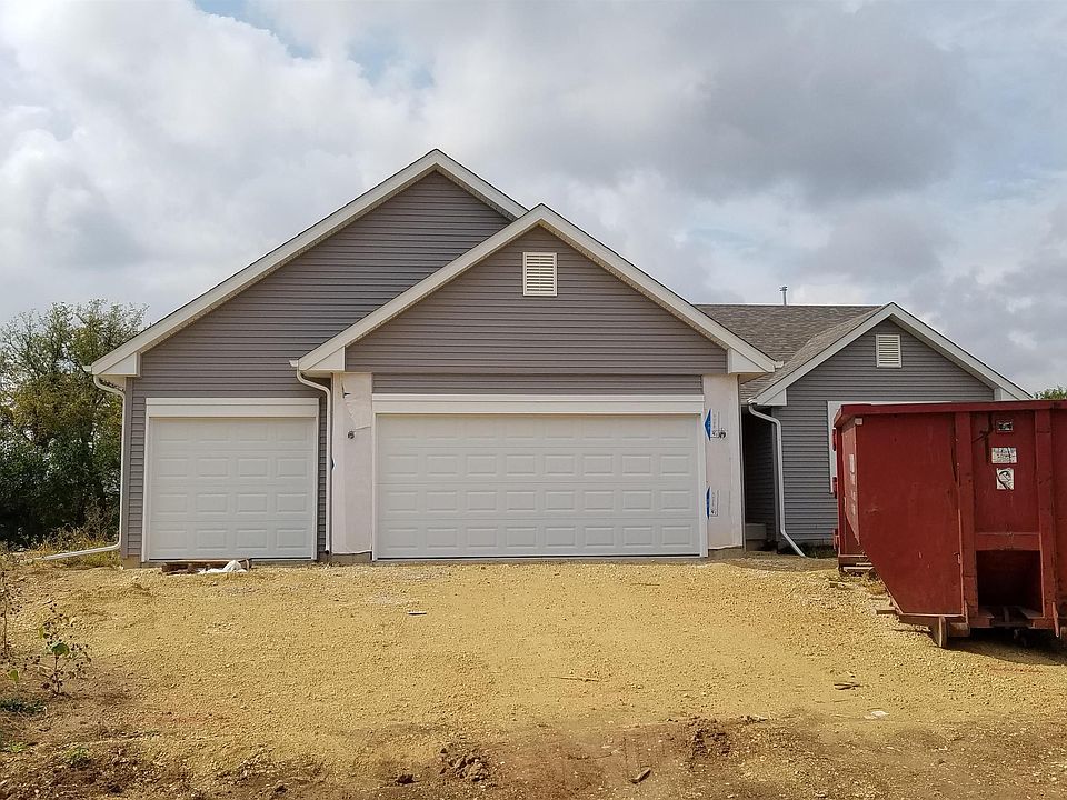 1st image of 209 English Oak Ln