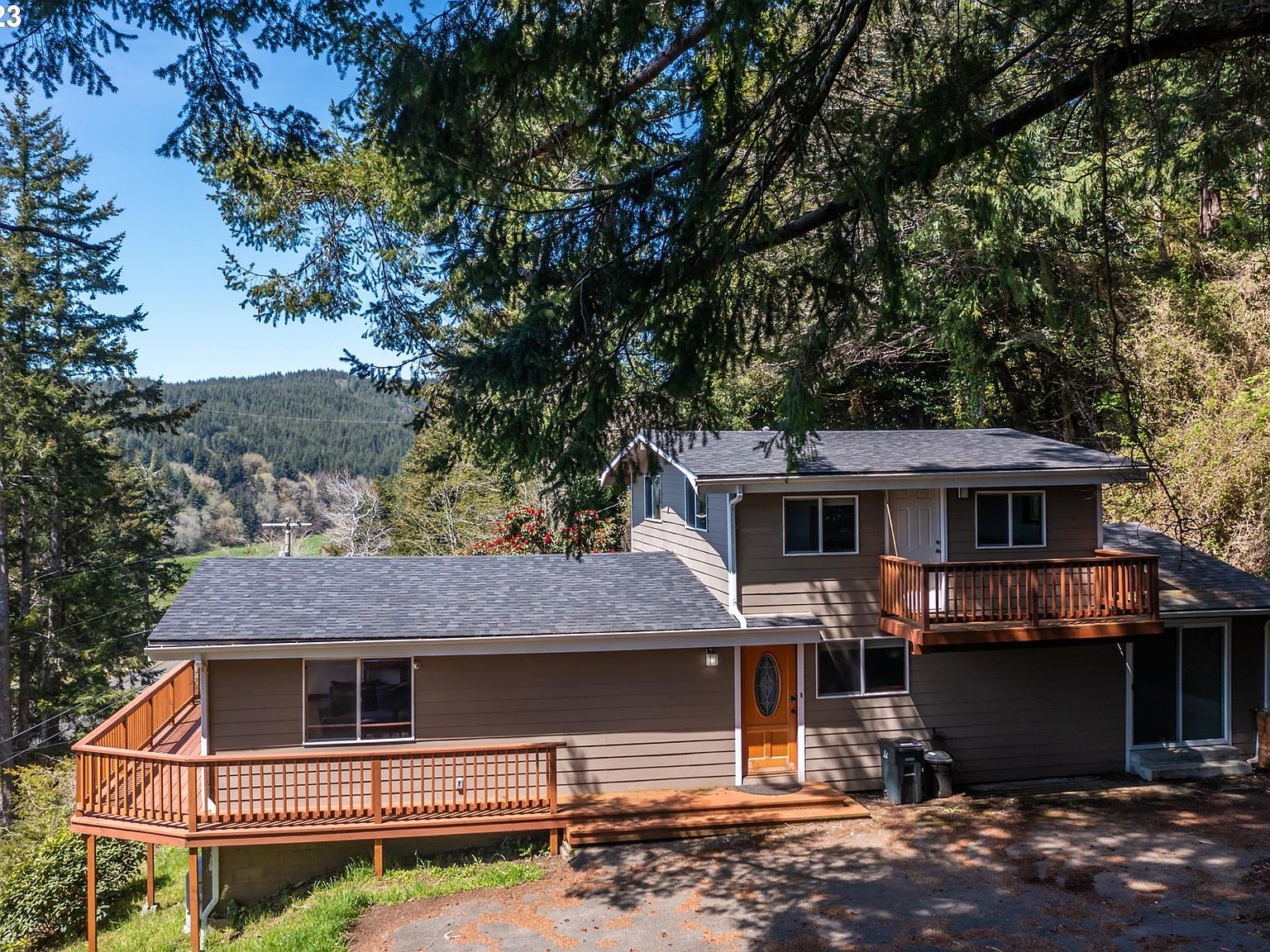 94533 Golf Course Ln, North Bend, OR 97459 MLS 23604105 Zillow