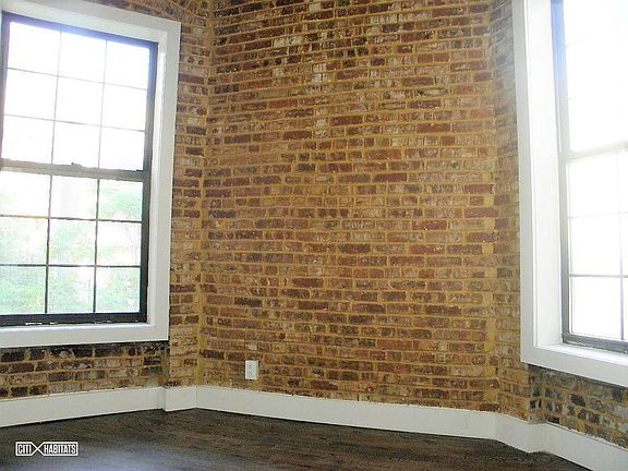 2nd image of 125 W 138th St APT 5R