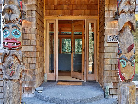 3rd image of 5155 Zig Zag Ln