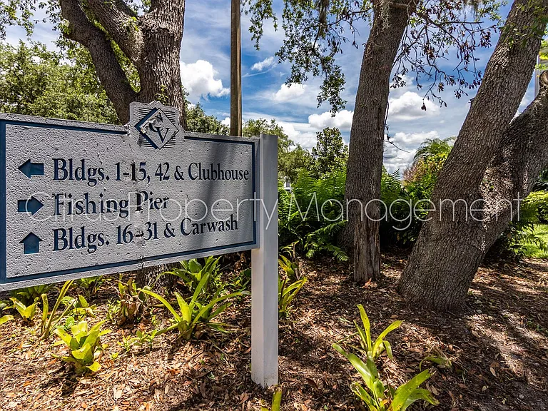 2569 Grassy Point Dr #213 — Photo 15