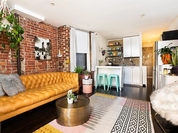 5th image of 15 Jones St APT 3B