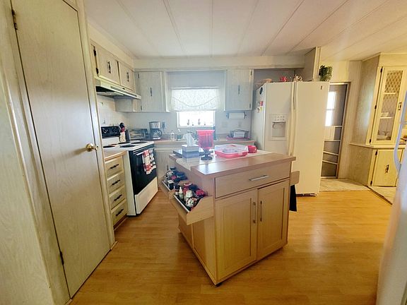 5th image of 651 Brigantine Blvd