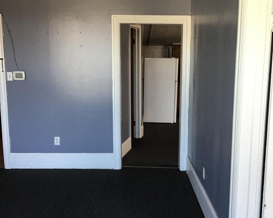 1st image of 206 E King St APT E