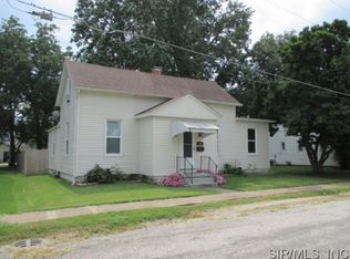 768 N 2nd St, Breese, IL