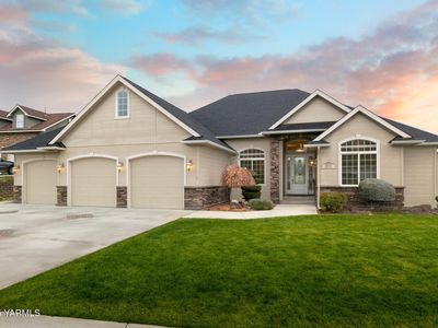 8701 Meadow Ln, Yakima, WA, 98908