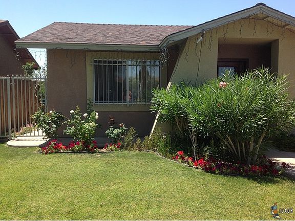 2nd image of 736 Villa Grande St