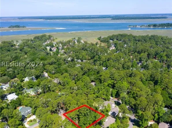 35 Sand Fiddler Rd, Hilton Head Island, SC 29928