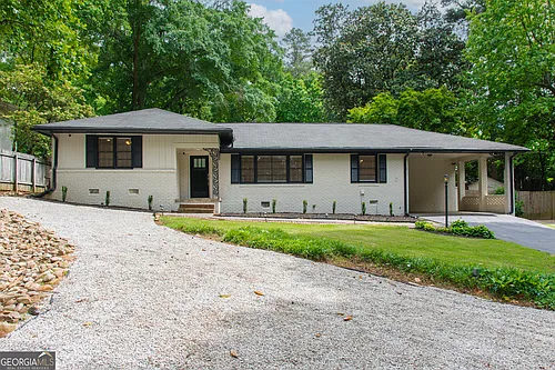4090 Land O Lakes Dr NE Photo 1