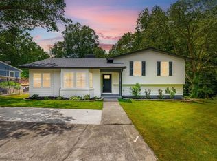 100 Robin Hood Rd, Greenville, SC 29607