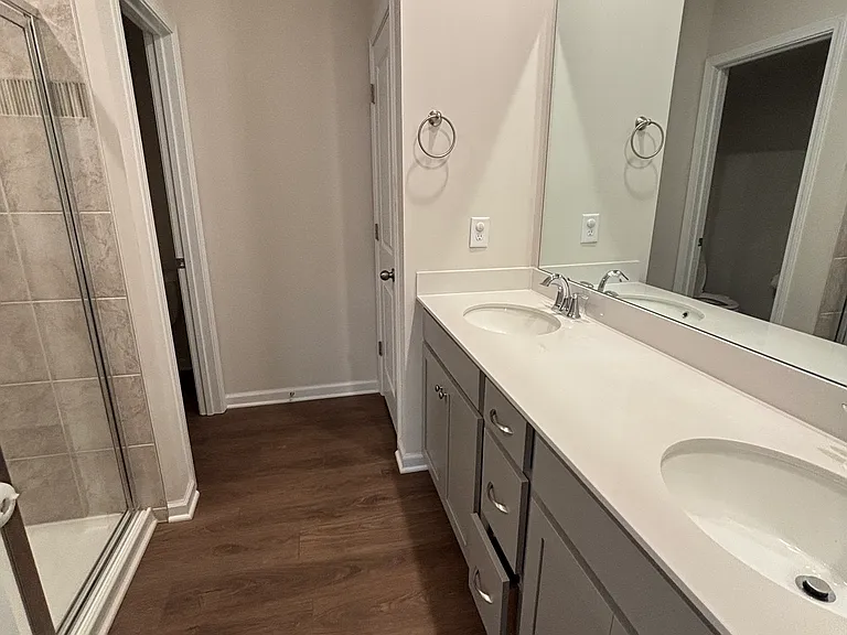 15733 Country House St — Photo 34