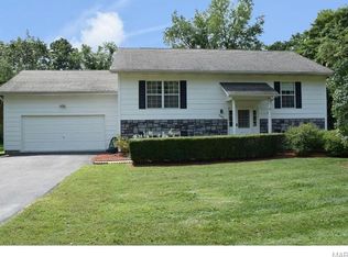 2464 Prairie Hollow Rd, Imperial, MO 63052