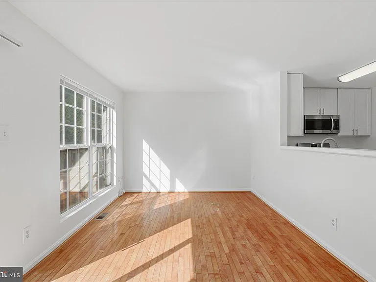 6129 Kendra Way — Photo 13