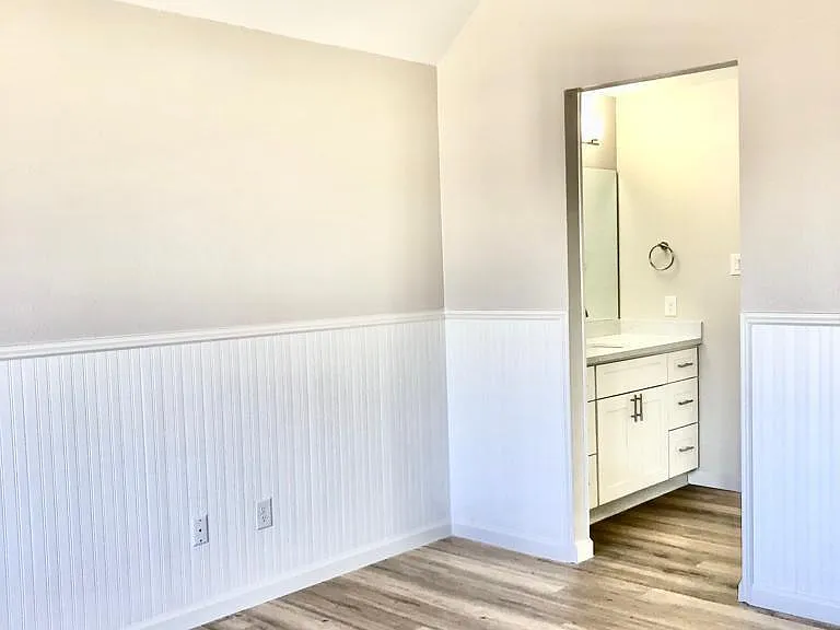 5711 Silver Bay Ct — Photo 36