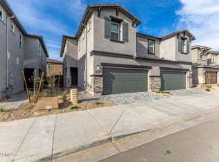 5818 E Zachary Dr, Phoenix, AZ 85054