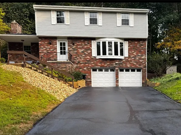 2118 Coventry Dr, Allison Park, PA 15101