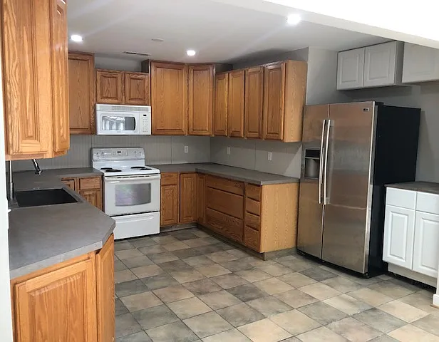 7512 Amsden Dr — Photo 7