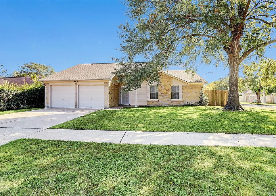 1st image of 5439 Cactus Forest Dr