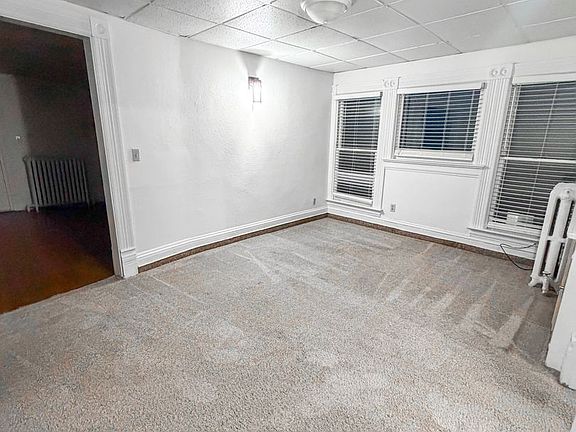 2nd image of 820 Cass St #822