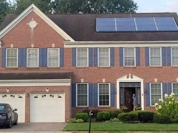 41 Fabiszewski Way, Parlin, NJ 08859