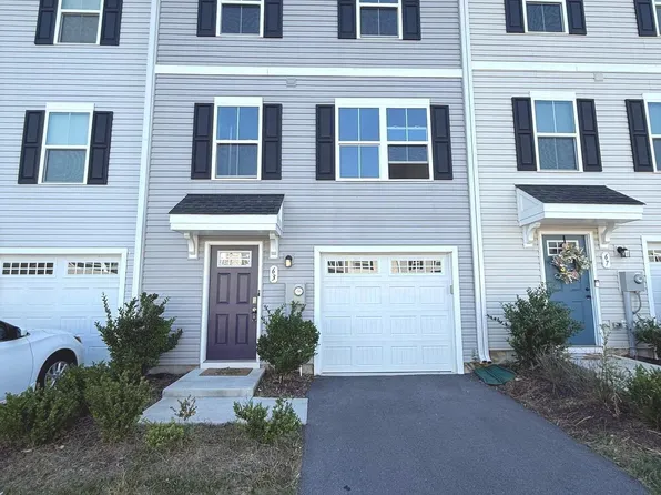 63 Ogunquit Dr, Martinsburg, WV 25403