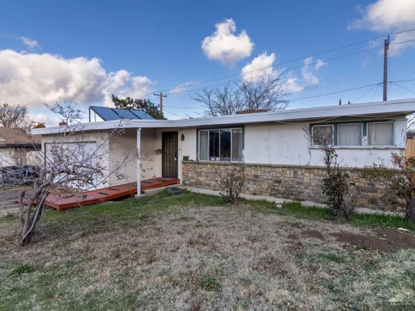 914 Golden West Ct, Tehachapi, CA 93561