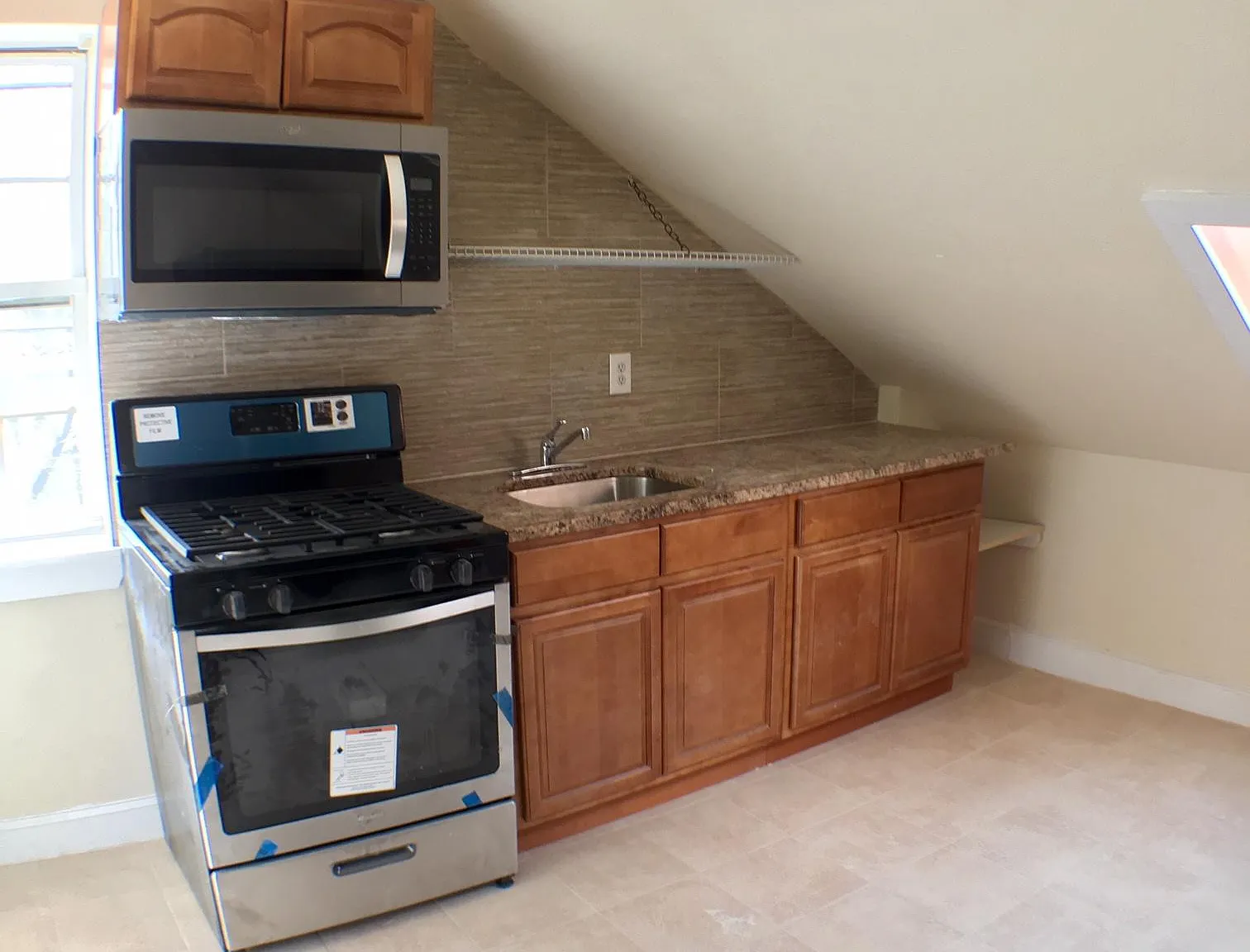 1 bed, 600 sqft, $1,400 — Photo 2