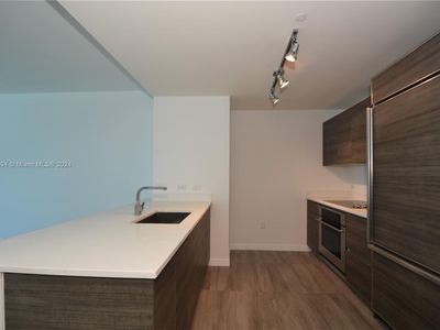 1100 S Miami Ave #2103, Miami, FL, 33131