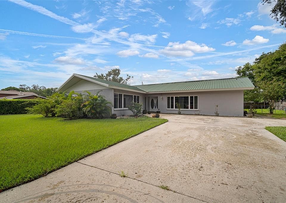 1st image of 613 Royal Crest Dr