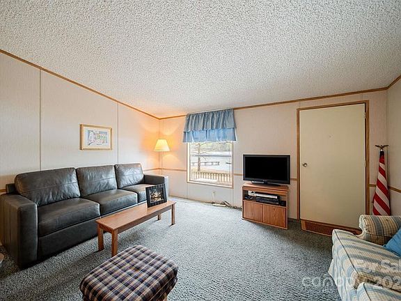 5th image of 2342 Beaver Creek Rd