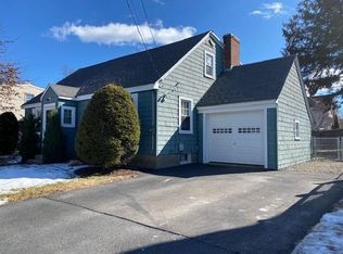 22 Hartford Rd, Worcester, MA 01606