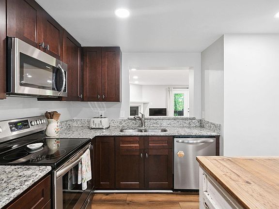 2nd image of 7286 Shellburne Dr