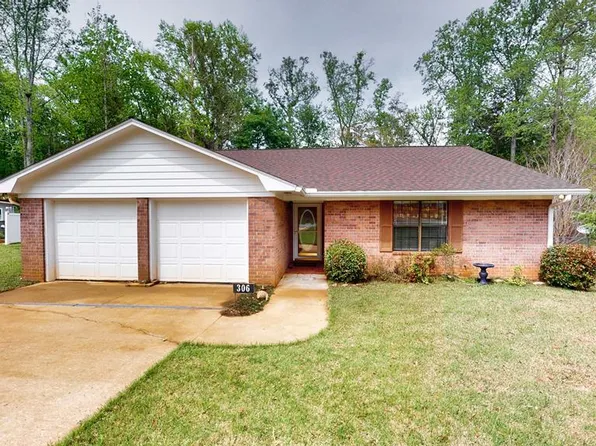 306 Horseshoe Bnd, Cairo, GA 39828
