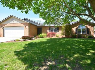 129 Bourdelais Dr, Swansea, IL