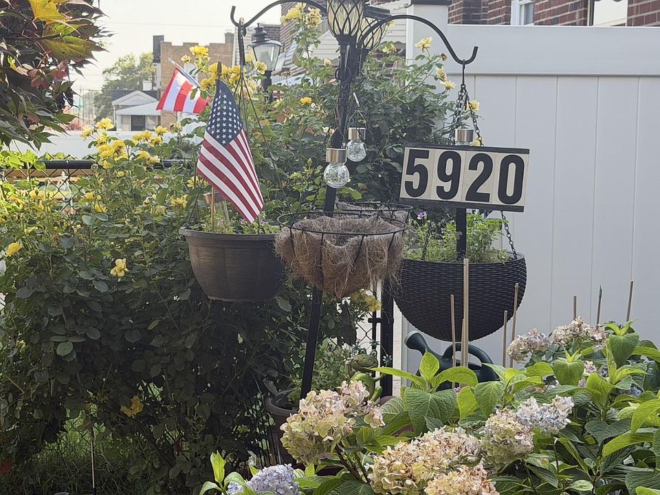 1st image of 5920 Penn St