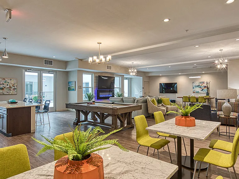 Luxurious Resident Club Room