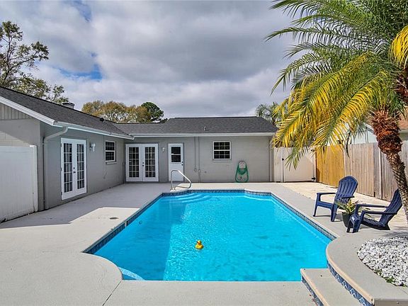 5th image of 7505 Armand Cir