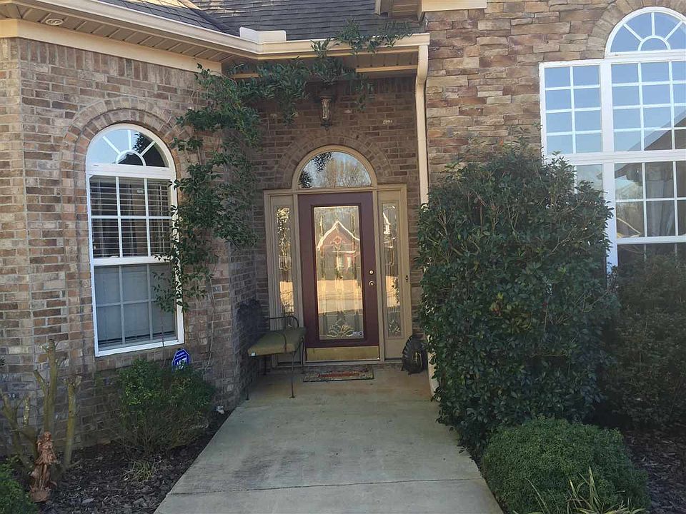 2nd image of 120 Dogwood Ridge Dr