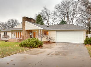 419 Midlothian Blvd, Waterloo, IA 50701