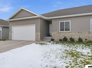 4925 Alvo Rd, Lincoln, NE 68514