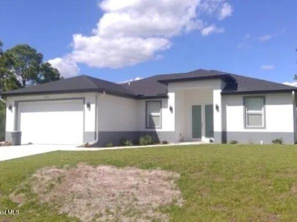 3216 71st St W, Lehigh Acres, FL 33971
