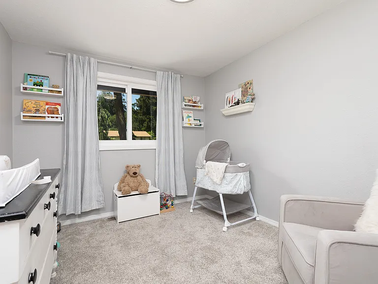 8442 Hawksridge Dr SE — Photo 27