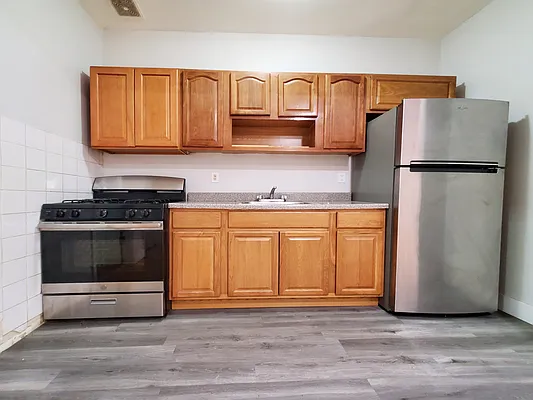 Rented by Rentall Group Inc | media 2